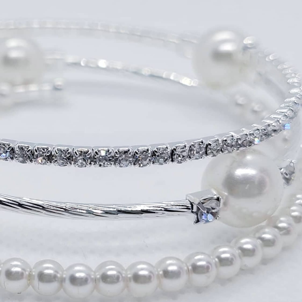 Faux Pearl Decor Bracelet